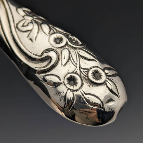 【預留】約 1890 年英國古董純銀手柄大刷子一對浮雕雕刻 Comyns